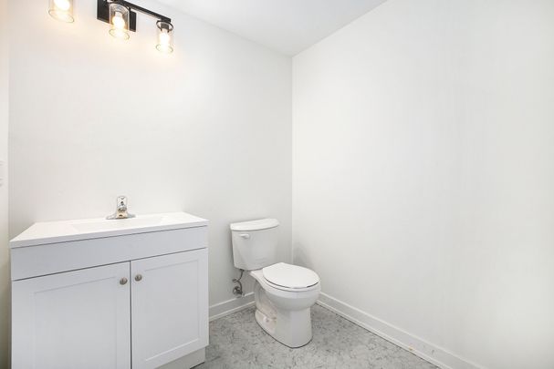 For Lease - 131 Gore Street Unit# 101, Perth, Ontario - Photo 1