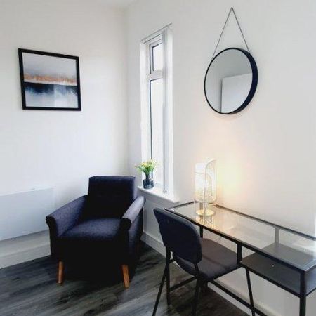 1 bedroom in a house share to rent - Photo 4