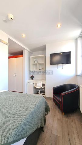 6 bedroom flat share to rent - Photo 4