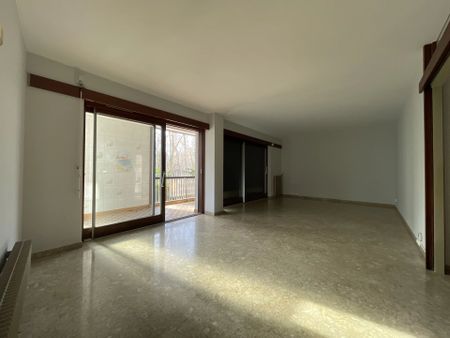 Location Appartement 3 pièces 69m² PERPIGNAN 66000 - Photo 2