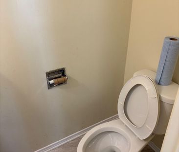 For Lease - 5 Cottonwood Court, Markham, Ontario - Photo 1