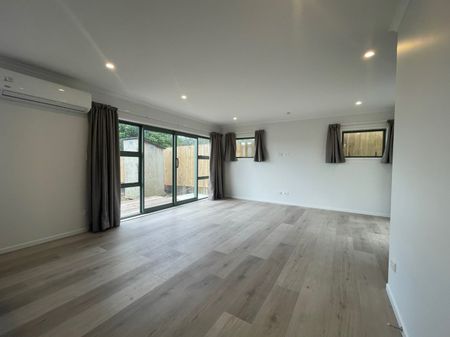 51B Verran Road, Birkenhead, Auckland - Photo 3