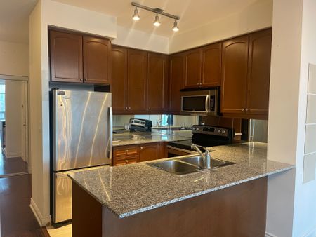 For Lease - 10 Bloorview Place Unit# 721, Toronto, Ontario - Photo 4