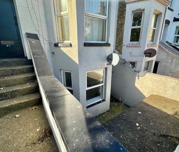 Westbrook Road, Margate, CT9 5AU, Kent - Photo 4