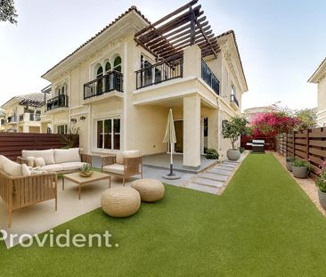 Corner | Single Row | Vastu | Closed Kitchen - Photo 1