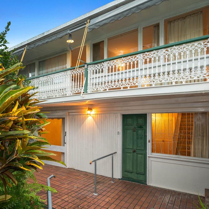 133 Seventh Avenue, St Lucia QLD 4067 - House For Rent | Domain - Photo 1