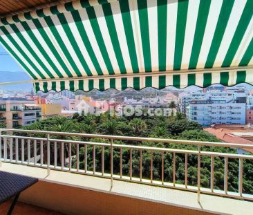 Estudio en alquiler en Calle de la Marina - Foto 2