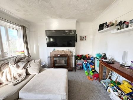 Holloway Avenue - Photo 2