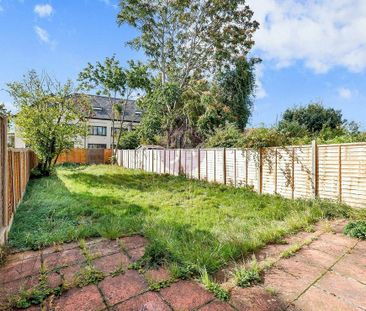 4 bedroom House to rent in Hanover Road, Kensal Rise, London, NW10 - Photo 2