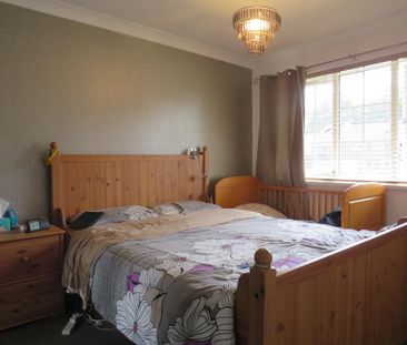 3 bedroom chalet to rent - Photo 4