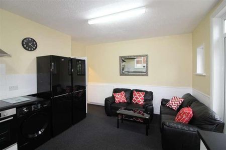 Harborough Road, Southampton, SO15 - Photo 2