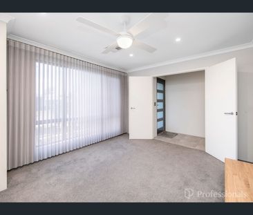 70 Buttermere Grange, Aveley, WA 6069 - Photo 3