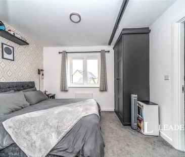 3 bedroom semi-detached house to rent - Photo 3