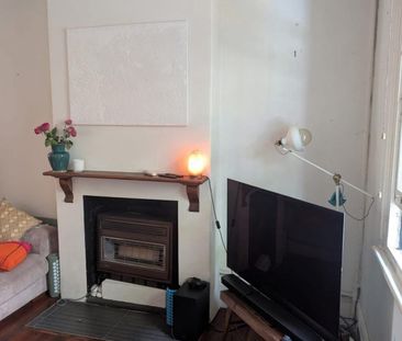 Redfern - Photo 1