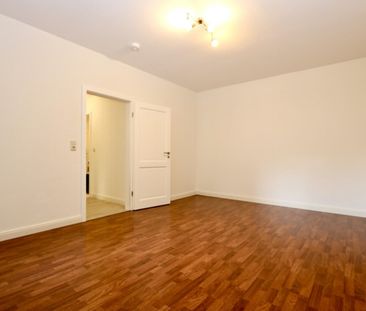 2-Raumwohnung, 1. OG mit ca. 60m² & Balkon in der östlichen Altstadt! - Photo 5