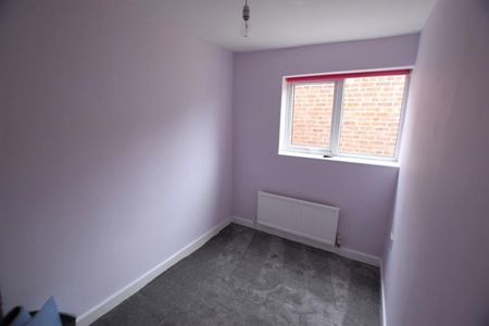 2 Bedroom Terraced To Let - Photo 2