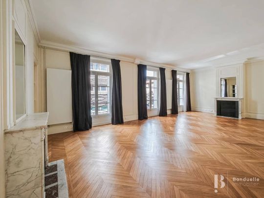 Rental Apartment Paris 6th Odéon - Photo 1