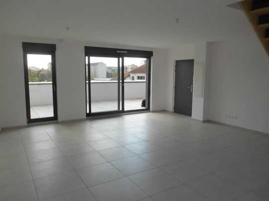 APPARTEMENT 3 pièce(s) - 90m² - Photo 1