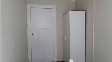 PETONE LIVING - Photo 5