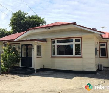 Two or Three Double Bedroom Home - Photo 2