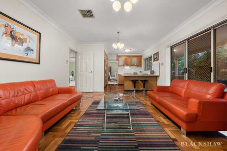 Four Bedroom plus Study home situated in Monash. - Photo 3