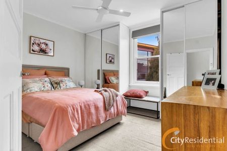 St Kilda East - Photo 3