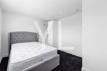 1 bedroom in a house share to rent - Photo 4