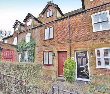 3 bedroom terraced house to rent - Photo 4