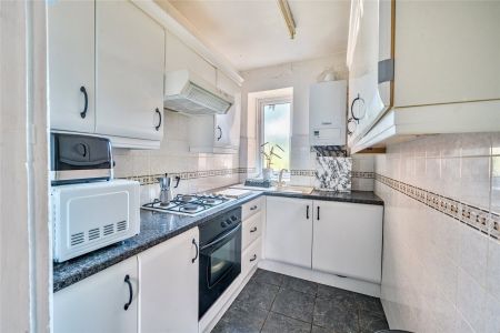 Merritt Road, Paignton, Devon, TQ3 - Photo 2