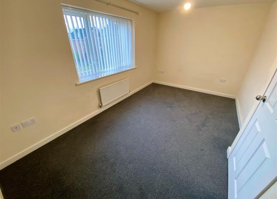 Moon Crescent, Coventry - Photo 1