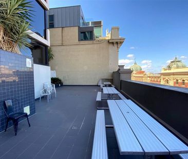 FURNISHED 2-bedroom corner block apartment - GAS & WATER included i... - Photo 3