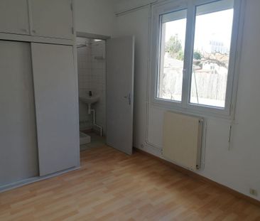 Location Maison 5 pièces 103m² - Photo 3