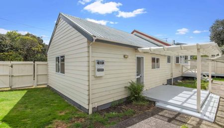 A Real Gem! - Photo 2