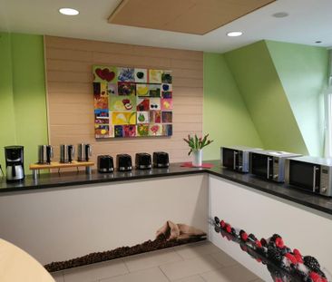 1 Zimmer zu vermieteten im 4 Sterne Hotel - Photo 1