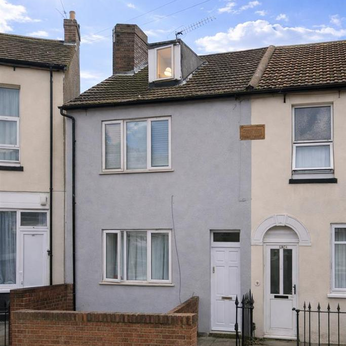 Studio to rent - Photo 2