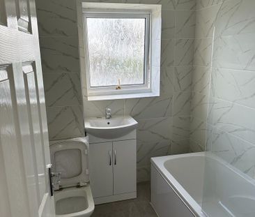 5 bedroom semi-detached house to rent - Photo 5