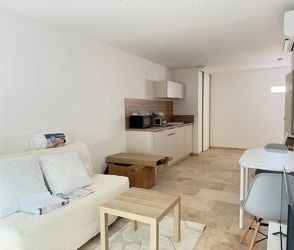 Location Appartement 1 pièces 30 m2 à Aix-en-Provence - Photo 2