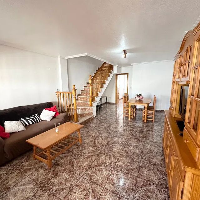 Alquiler de chalet pareado en Calle Manila, 1 - Photo 1