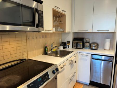 For Lease - 21 Carlton Street Unit# 3404, Toronto, Ontario - Photo 4
