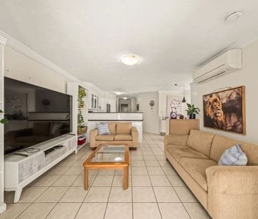 Exclusive Riverside Living in New Farm - Photo 3