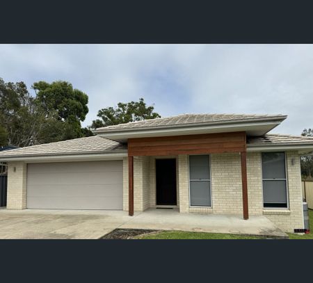 2/90 Pacific Street, Corindi Beach, NSW 2456 - Photo 3