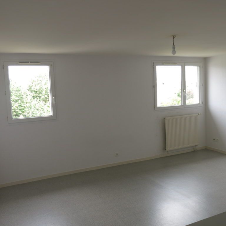 Location Appartement T2, POITIERS, Breuil-Mingot-Saint-Eloi - Photo 2