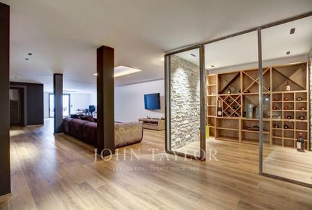 Maison à louer Valbonne, Cote d'Azur, France16 500 EUR / Mois - Photo 4
