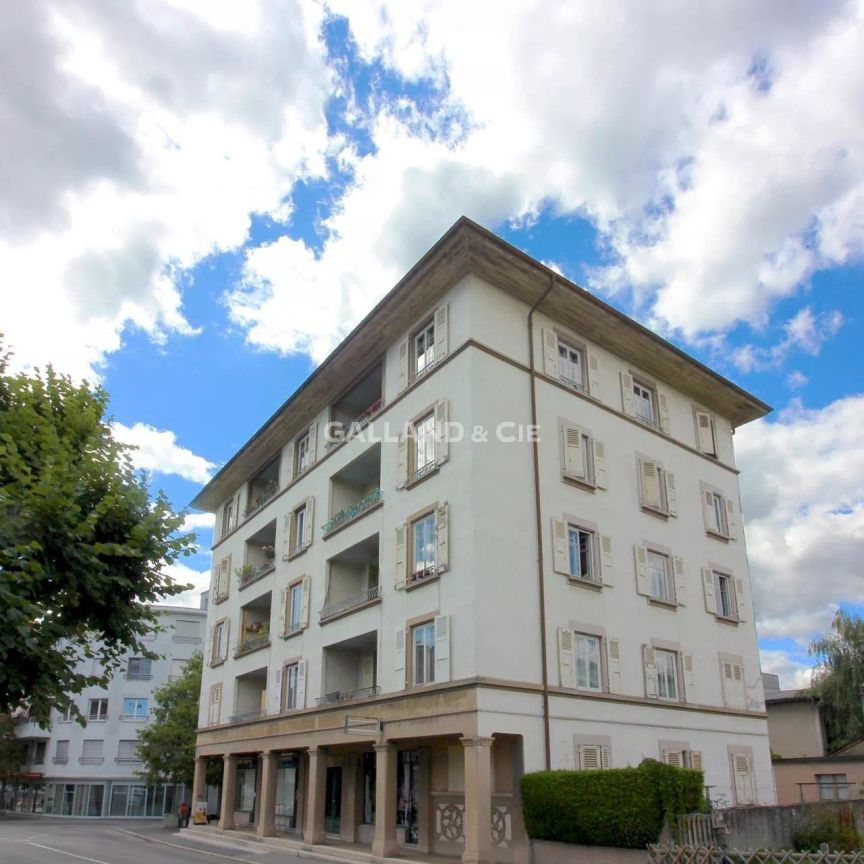 Appartement de 3.5 pièces au 4ème étage avec deux balcons - Foto 1