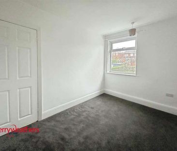 Flat Lane, Whiston, Rotherham, S60 - Photo 6