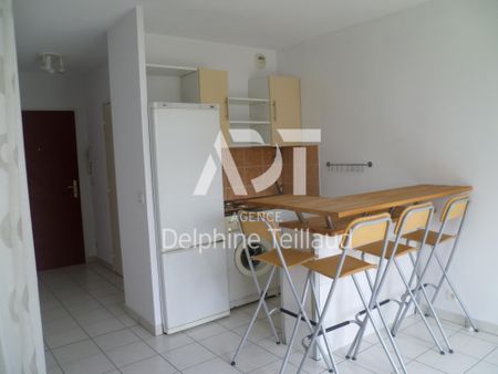 Location Appartement 2 pièces 29m² GRENOBLE 38100 - Photo 2