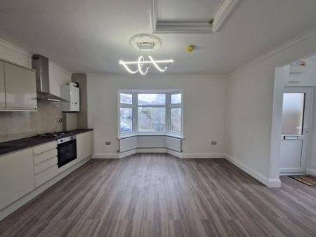 2 bedroom bungalow to rent - Photo 2