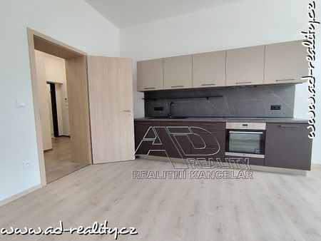 Pronájem bytu 3+kk 65 m² - Fotografie 4