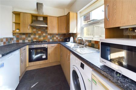 1 bedroom in a house share to rent - Photo 5