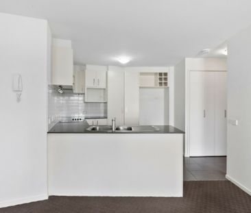 Wonderful Location! - Photo 2